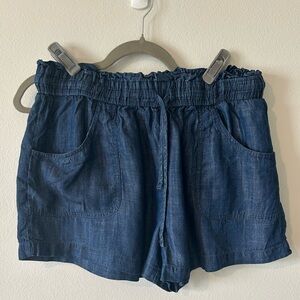 Avara Sugar Lips Denim Drawstring Shorts (L)